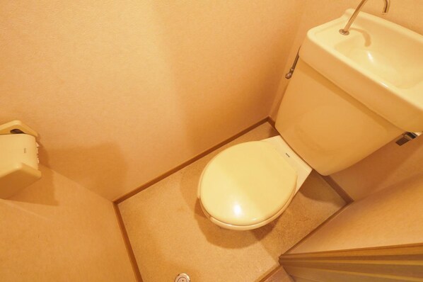 エステートピア山崎Aの物件内観写真